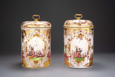 A unique pair of early tobacco pots