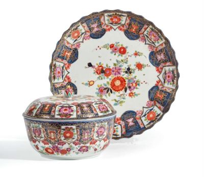 Rare Meissen Imari Tureen with lid and présentoir