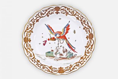 Rare large Meissen dish from the ‘Ole Olsen parrot service’